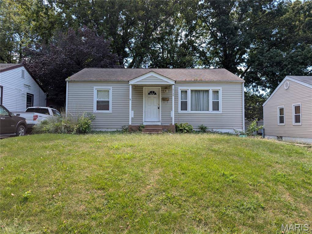 Florissant, MO 63134,9720 Lilly Jean DR