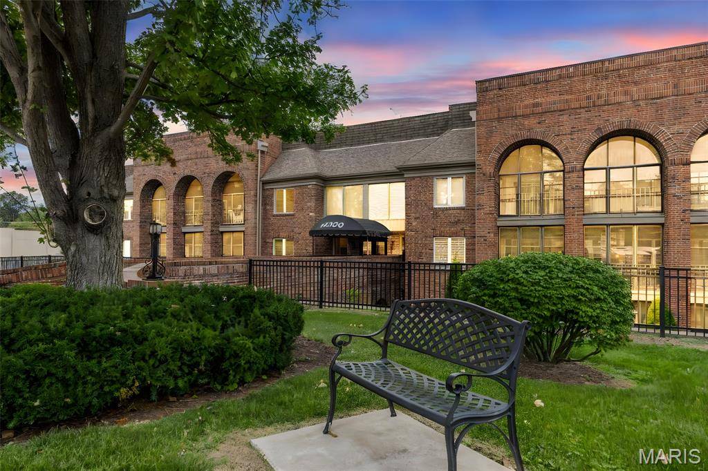 Chesterfield, MO 63017,14300 Conway Meadows CT #302