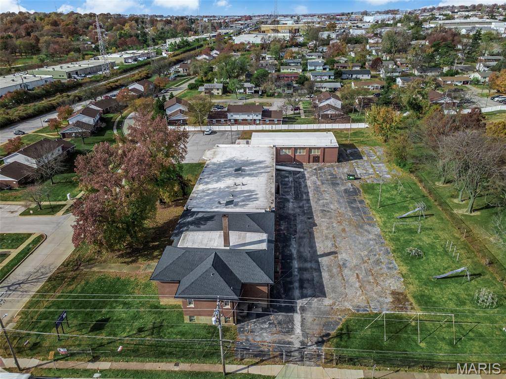 Unincorporated, MO 63132,9707 Chicago Heights BLVD