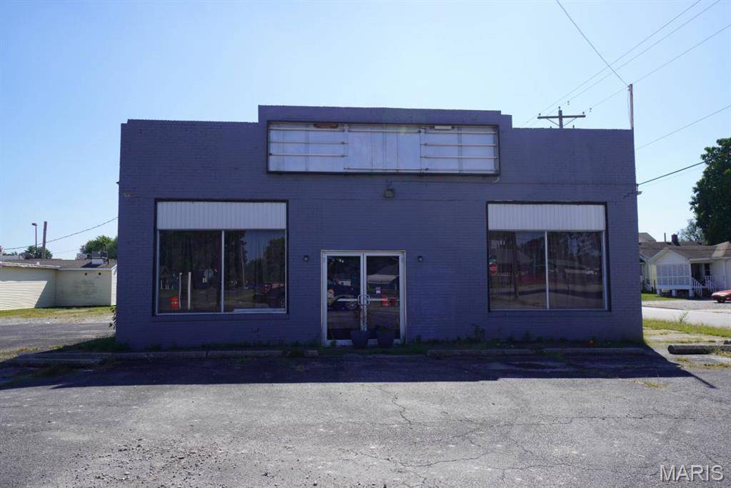Wood River, IL 62095,60 W Edwardsville RD