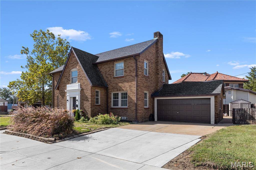 Normandy, MO 63121,7400 Florissant RD