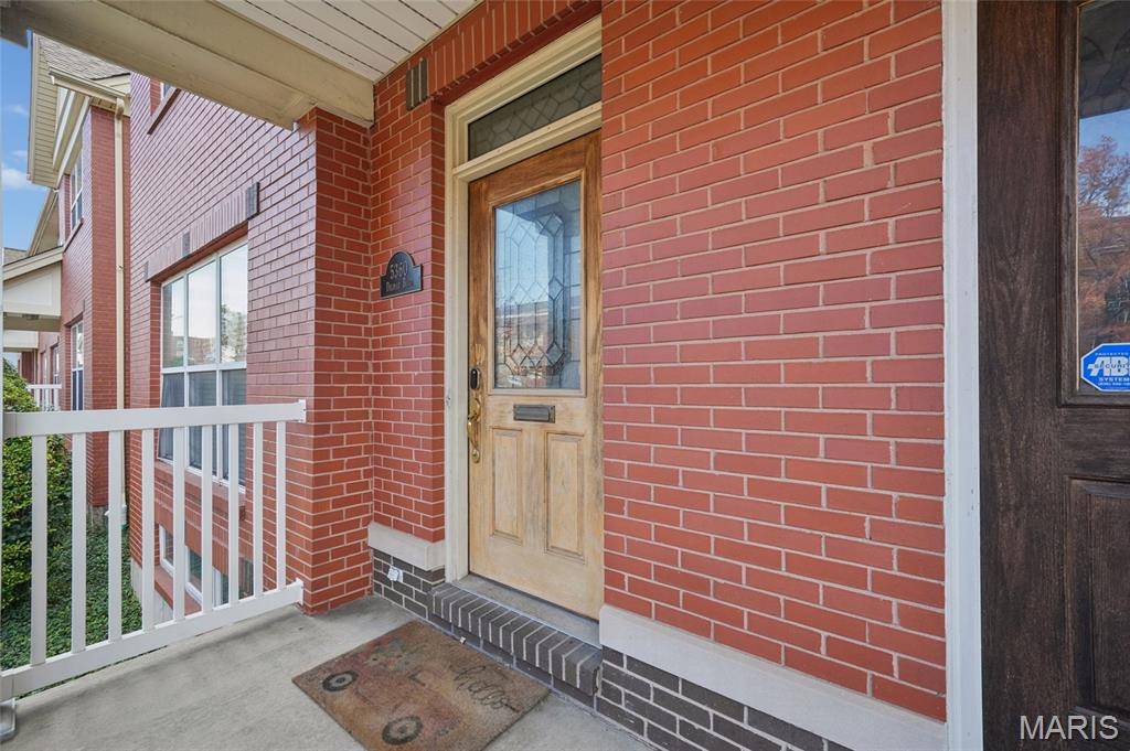 St Louis, MO 63112,5360 Delmar BLVD