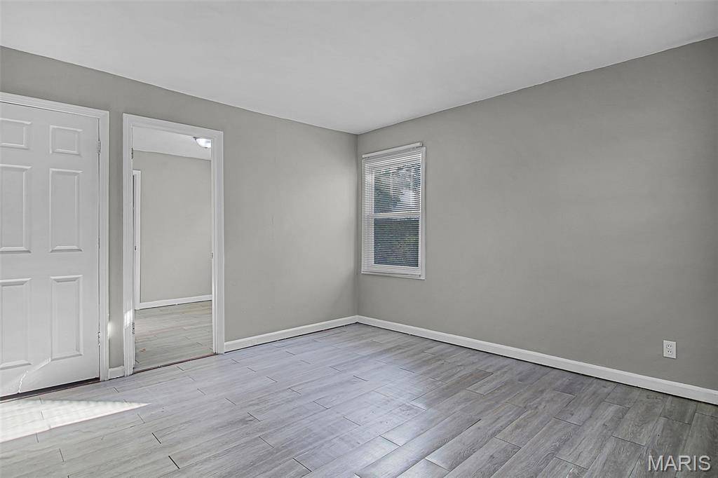 St Louis, MO 63137,129 Cameron RD