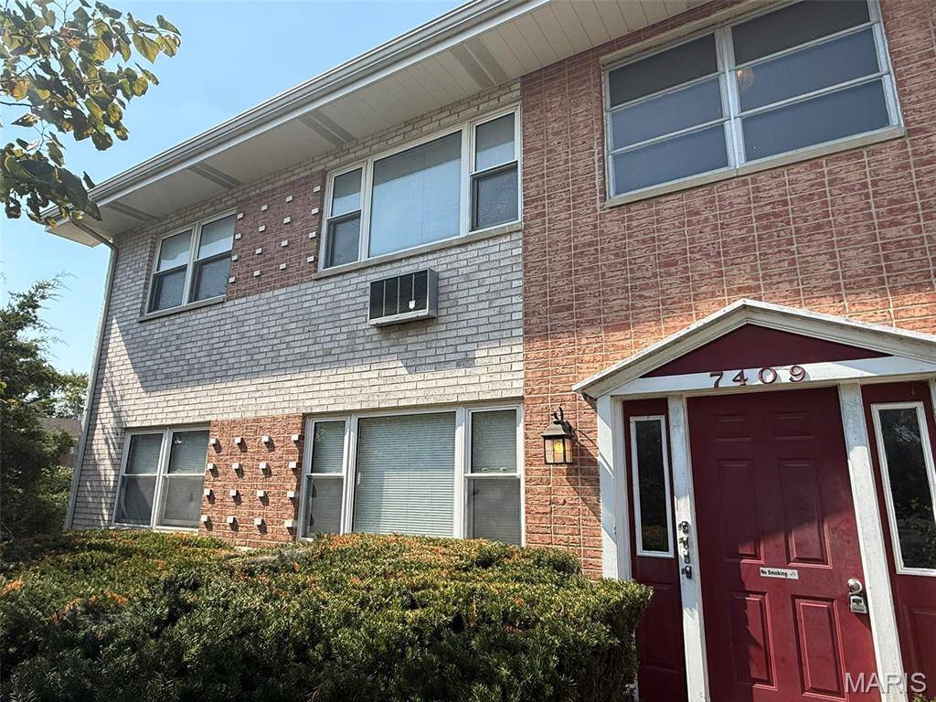 Hazelwood, MO 63042,7409 Olian DR