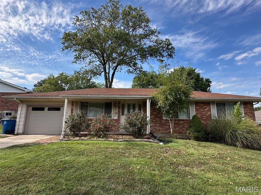 St Louis, MO 63125,2261 Eleanor Kay DR