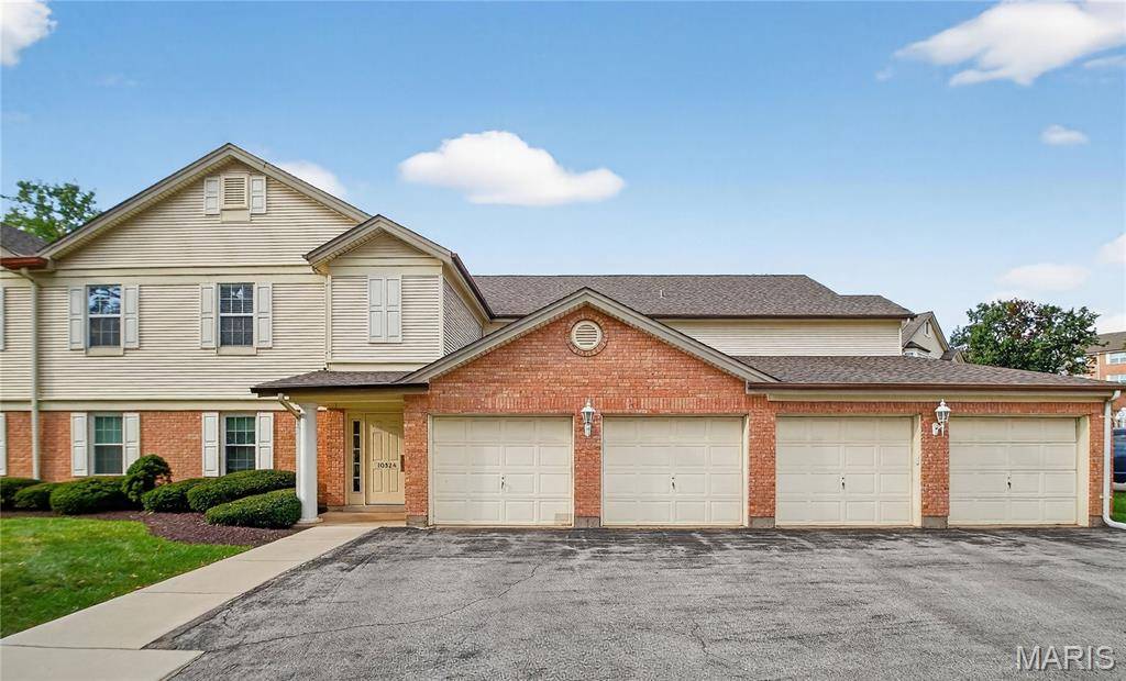 St Louis, MO 63123,10924 Village Grove DR #C