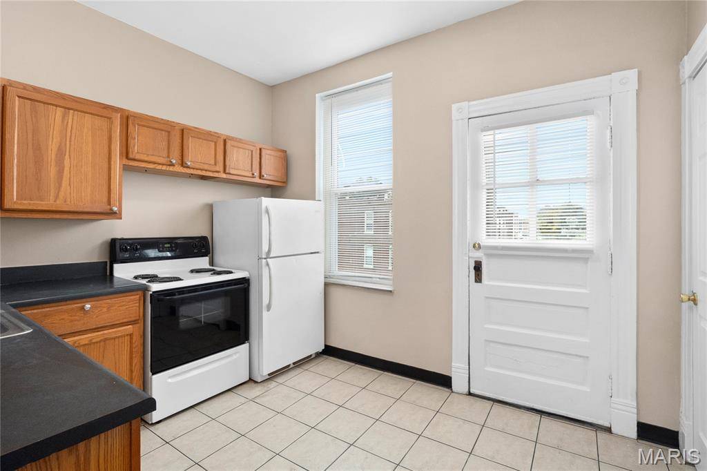 St Louis, MO 63116,6836 Gravois AVE