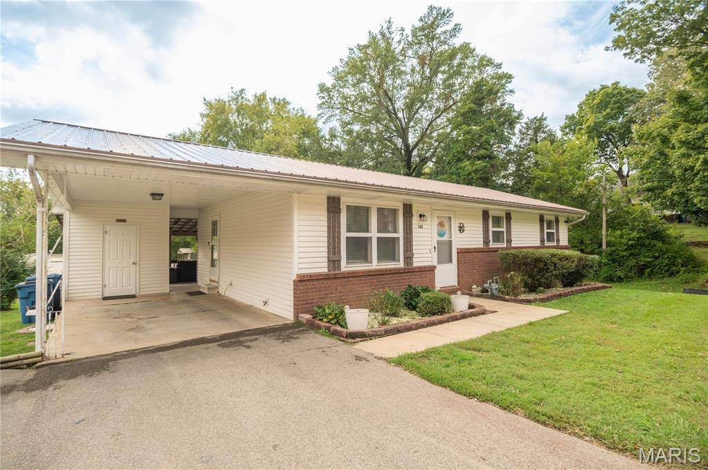 Bloomfield, MO 63825,103 W Shawnee ST