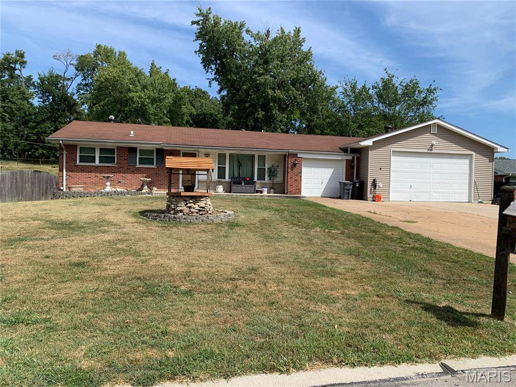 St Louis, MO 63129,179 Tel Haven CT
