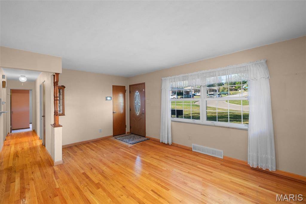 Affton, MO 63123,8628 Hillery DR