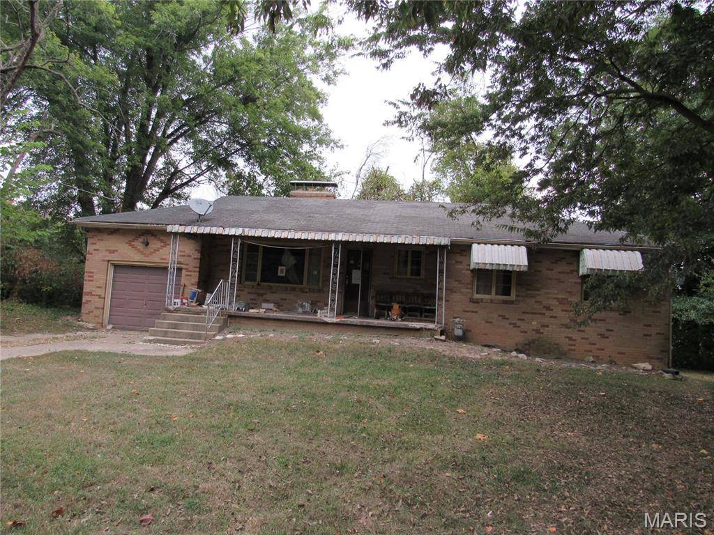 Alton, IL 62002,2215 Tibbitt ST