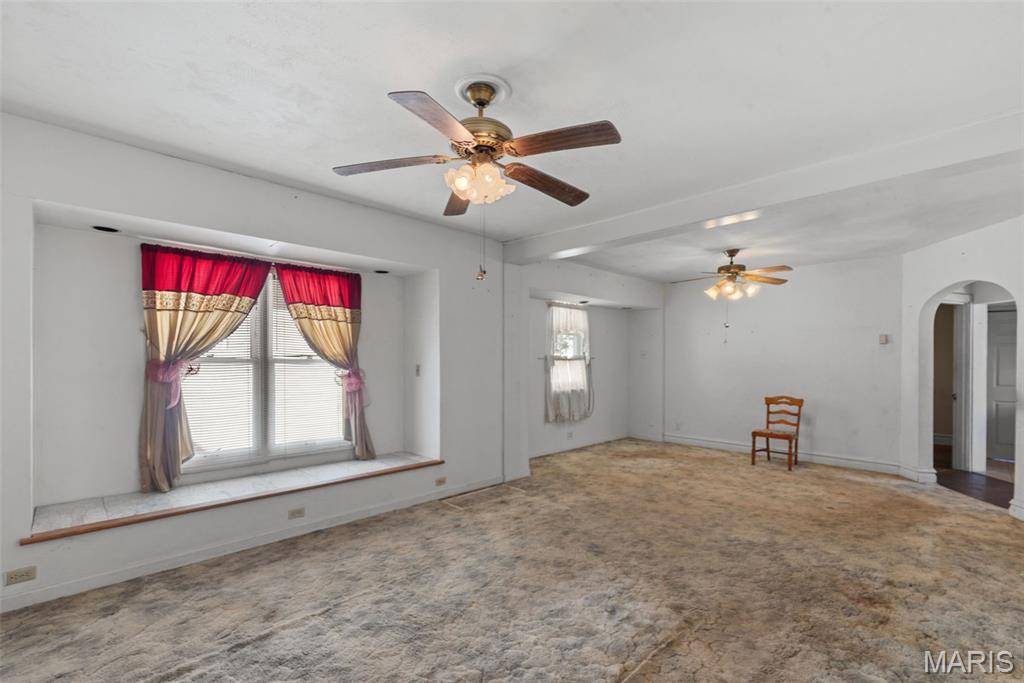 Kirkwood, MO 63122,102 Dickson ST