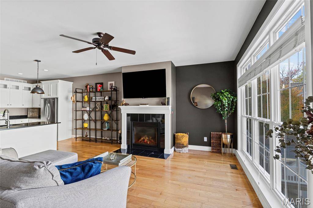 Kirkwood, MO 63122,417 S Geyer RD #2