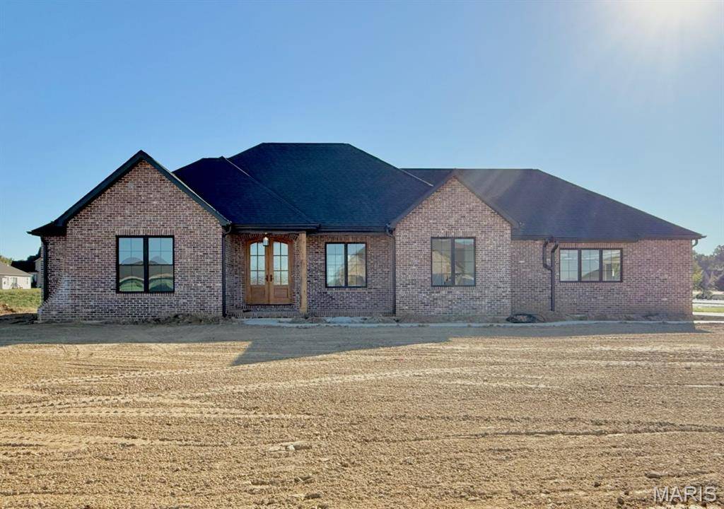 Columbia, IL 62236-1755,1382 Walnut Ridge DR