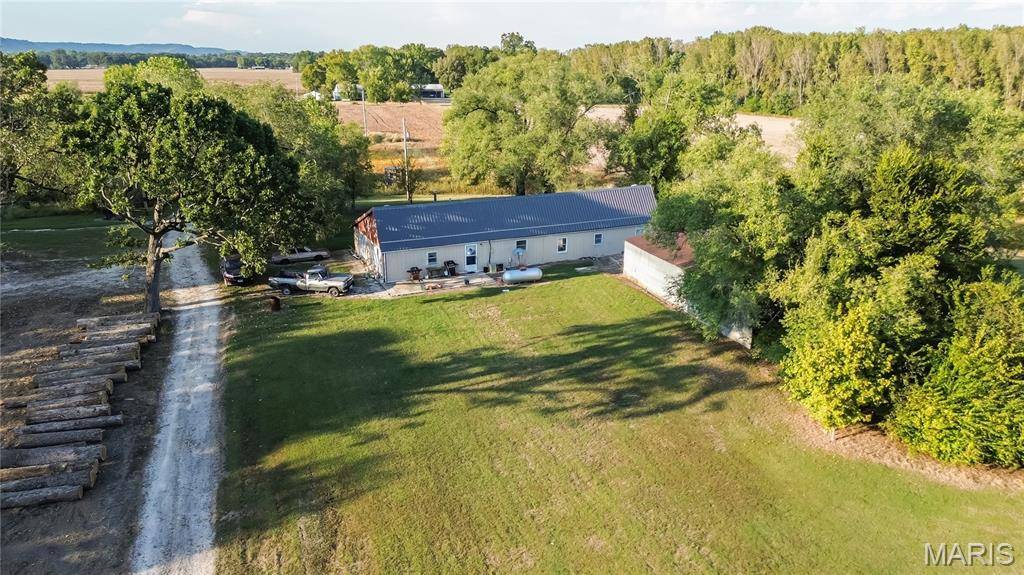 Brussels, IL 62013,697 E Bims Road