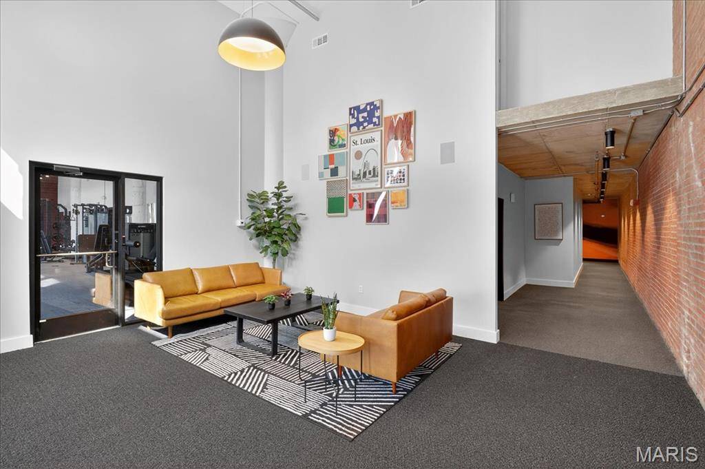 St Louis, MO 63103,1635 Washington AVE #901