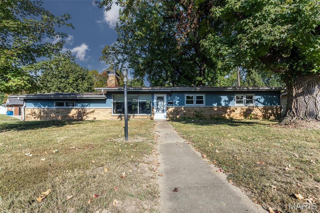 Edwardsville, IL 62025,422 Legion DR