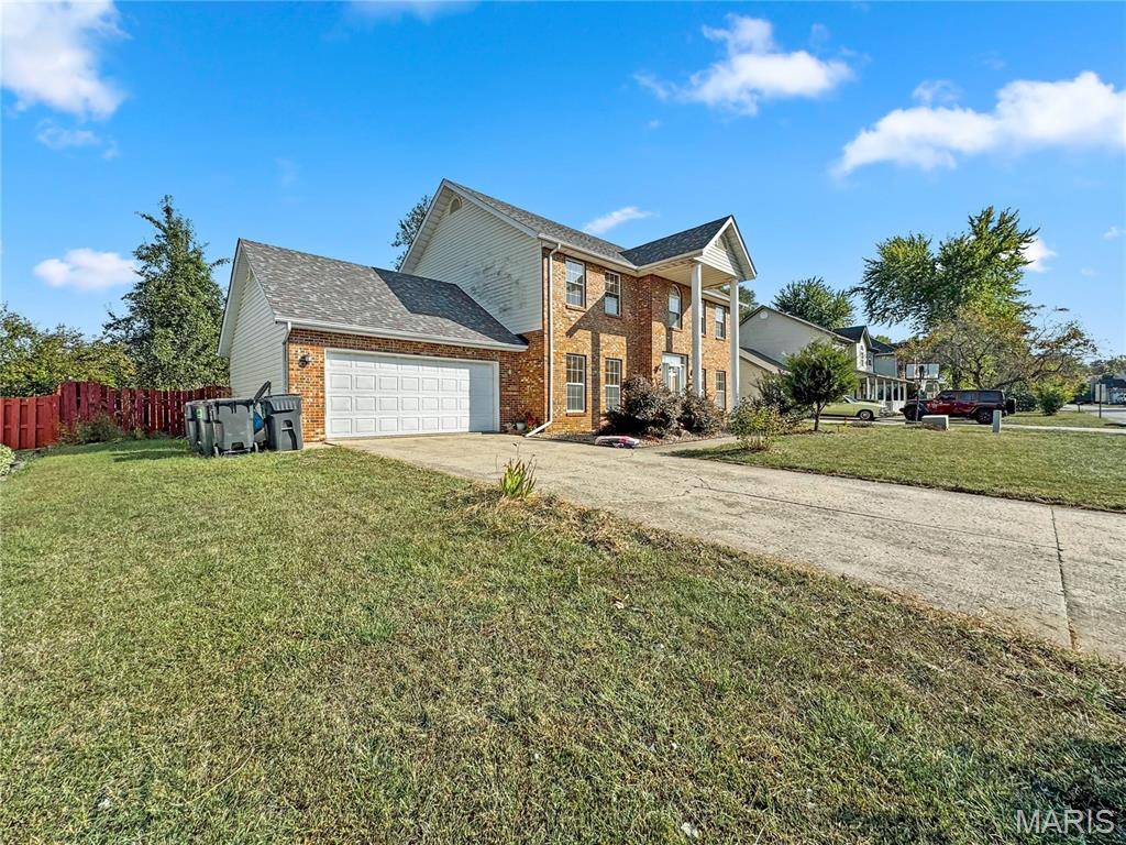 Belleville, IL 62221,2336 Greenfield DR