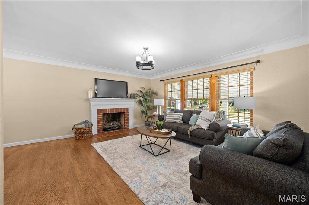 Glen Carbon, IL 62034,14 Lou Juan DR