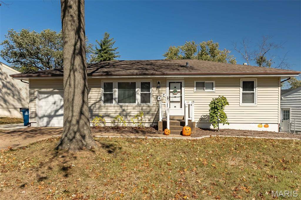 Unincorporated, MO 63123,7625 General Meade LN