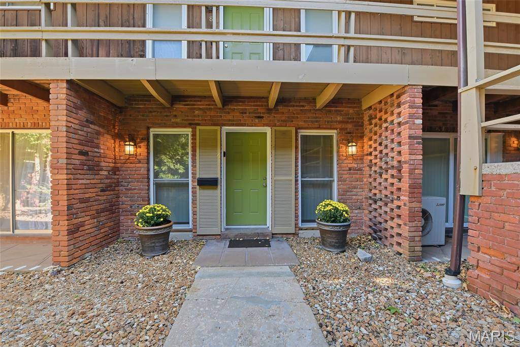 Ballwin, MO 63011,110 Coral TER #6