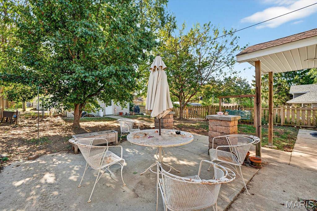 Belleville, IL 62220,404 S 16th ST