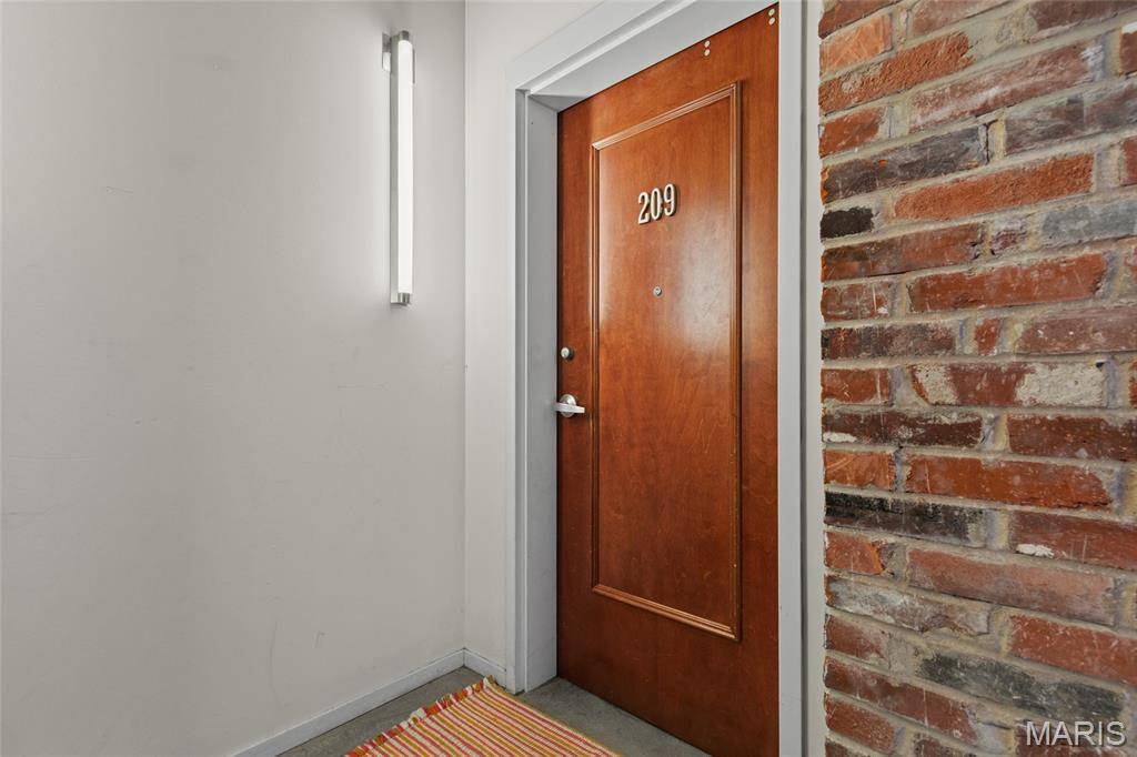 St Louis, MO 63103,1720 Chouteau AVE #209