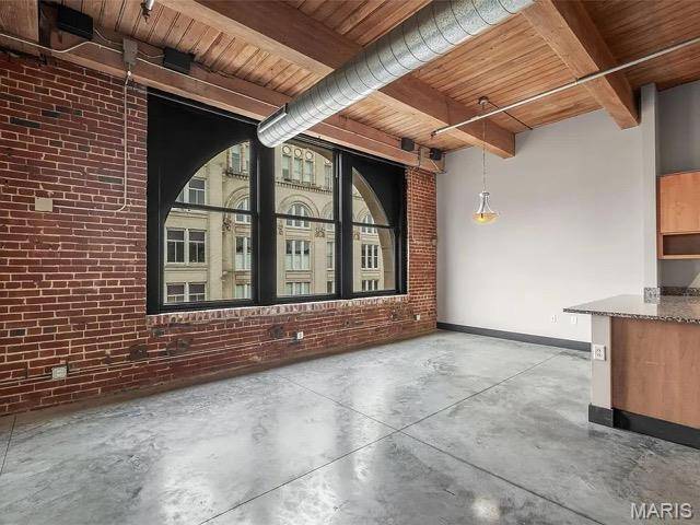 St Louis, MO 63101,1113 Washington AVE #609