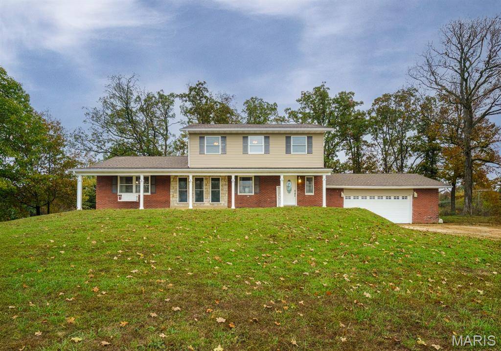 St James, MO 65559,695 Sidney ST