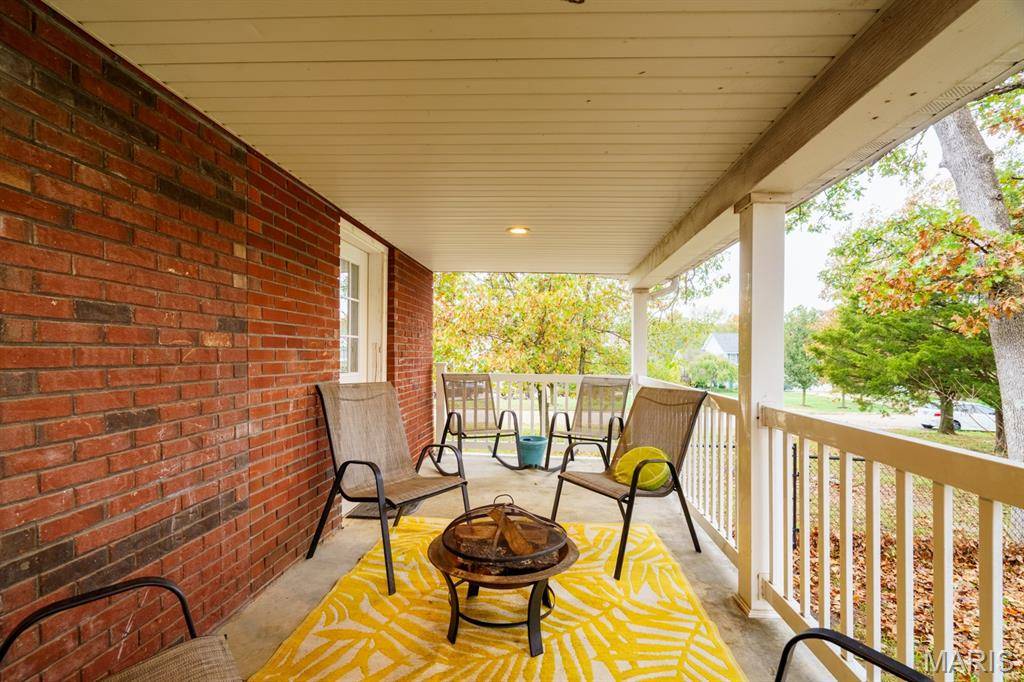 St James, MO 65559,695 Sidney ST