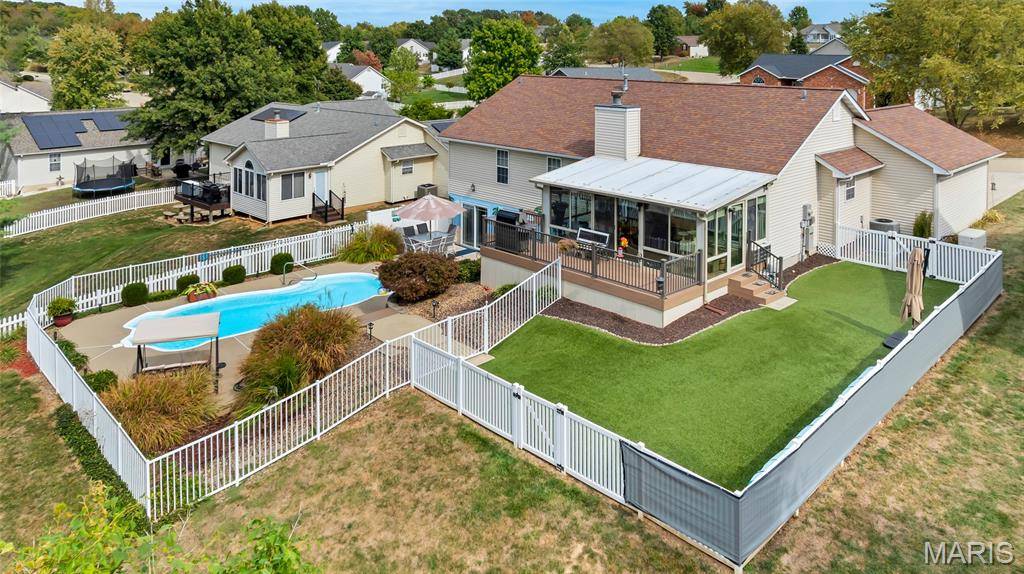 Columbia, IL 62236,311 Longview DR