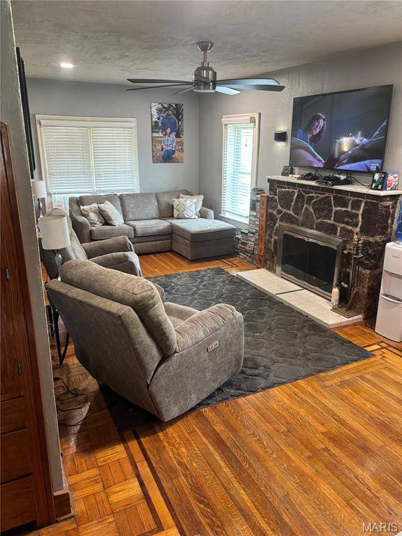 Sparta, IL 62286,2821 N Market