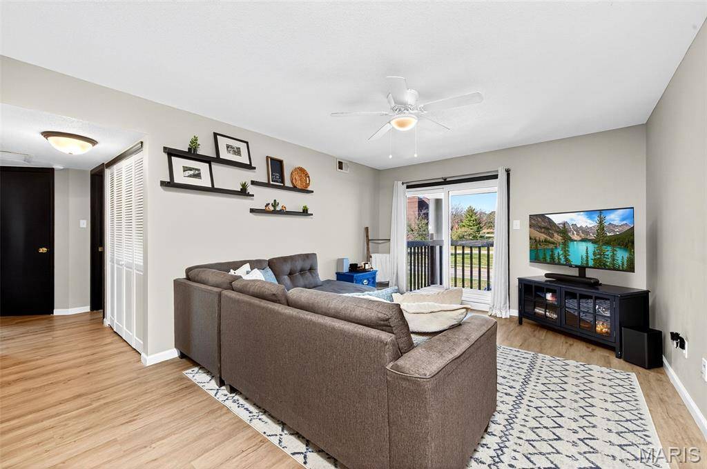 Maryland Heights, MO 63043,2506 Creve Coeur Mill RD #10