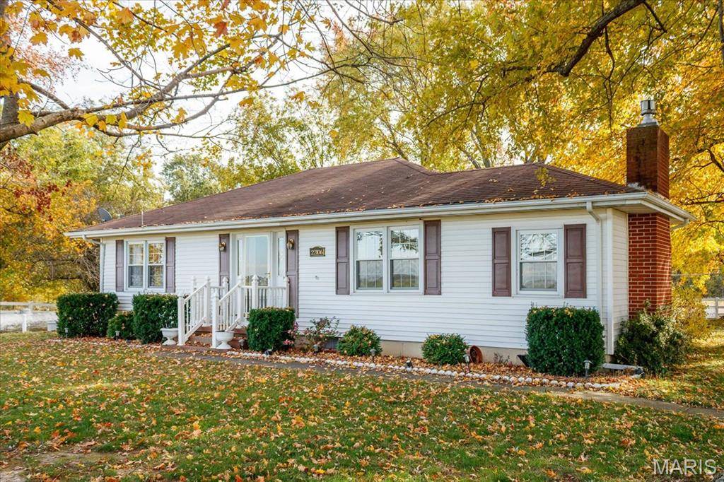 Carlyle, IL 62231,22106 Hammel RD