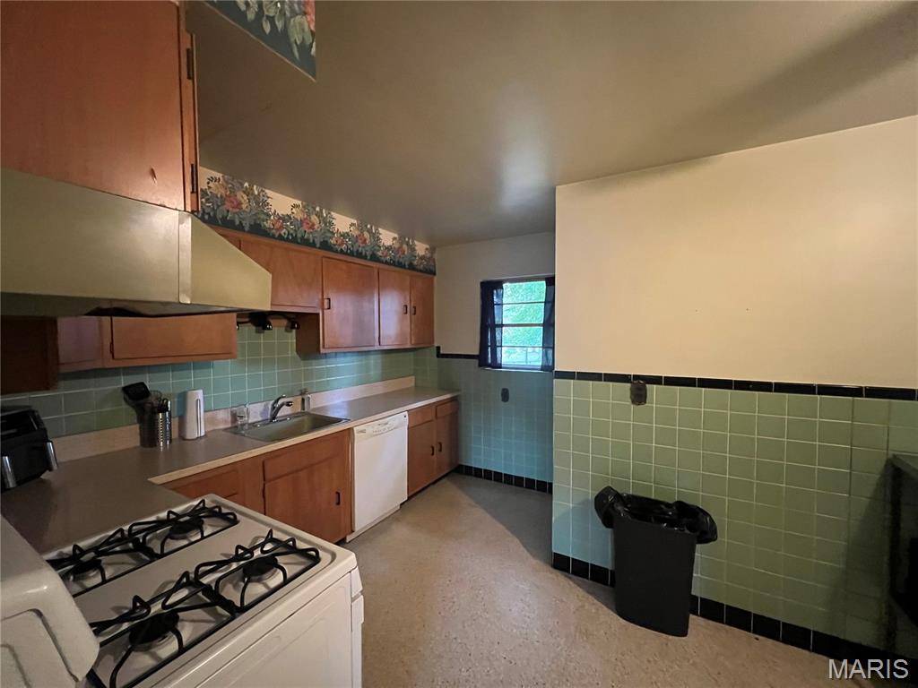 Granite City, IL 62040,3805 Fair Oaks DR