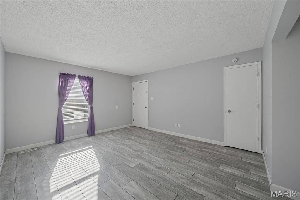 St Peters, MO 63376,2276 Highland Hill DR