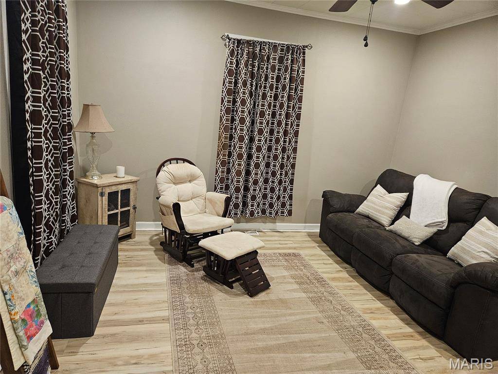 Troy, IL 62294,208 E Throp ST