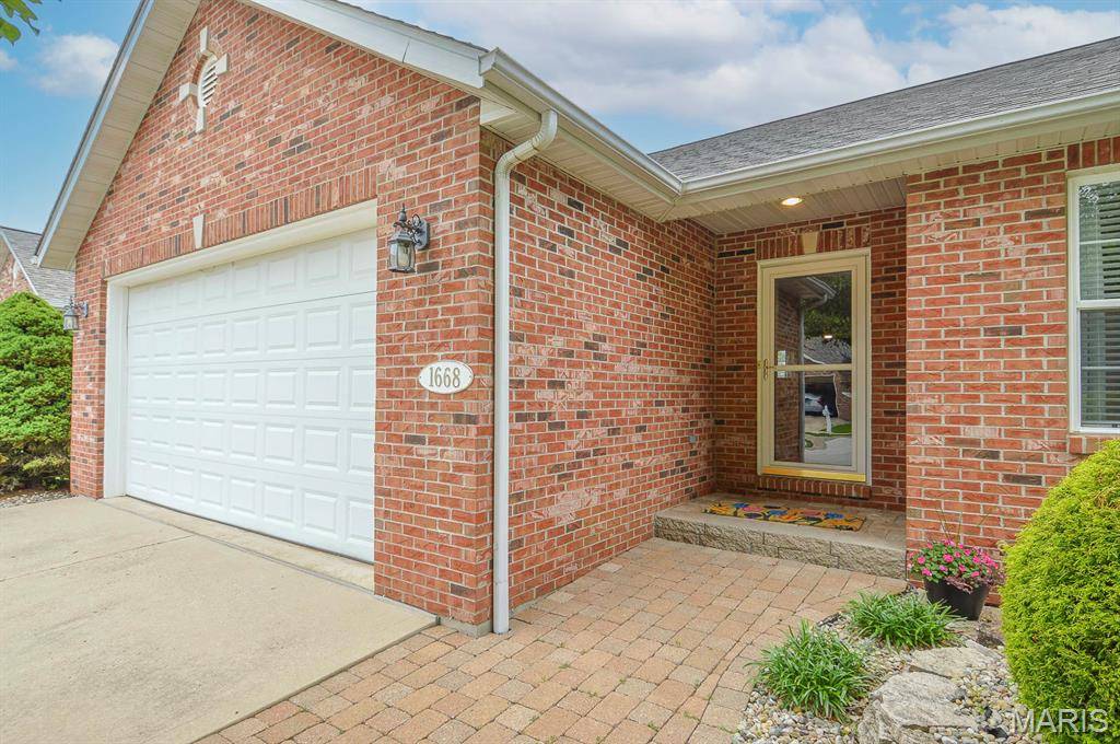 O'fallon, IL 62269,1668 Lakepointe Estates DR