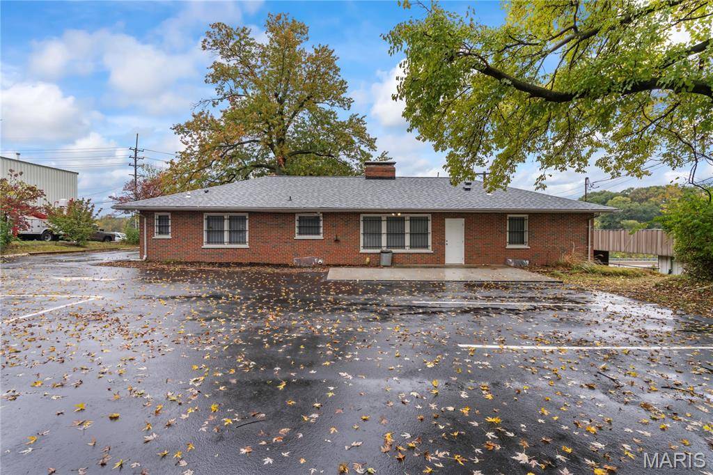 Unincorporated, MO 63138,1331 Dunn RD