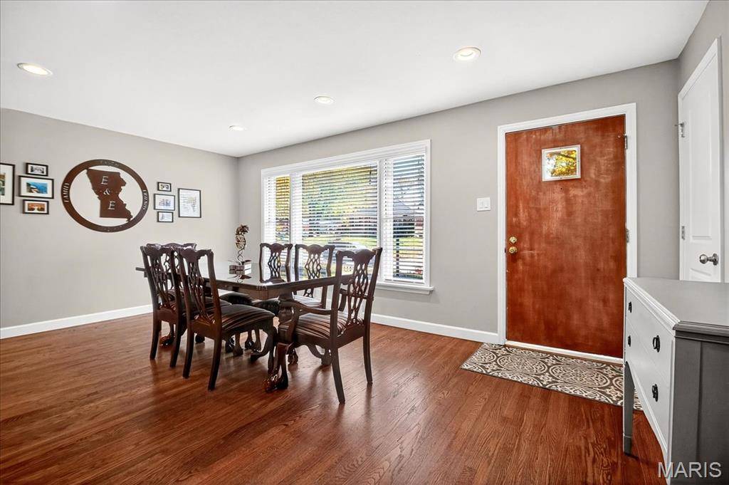 St Louis, MO 63119,9843 Boulder CT