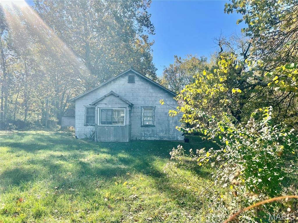 Lebanon, MO 65536,722 E Bland RD