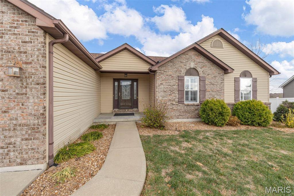 Troy, MO 63379,120 Palace Way DR