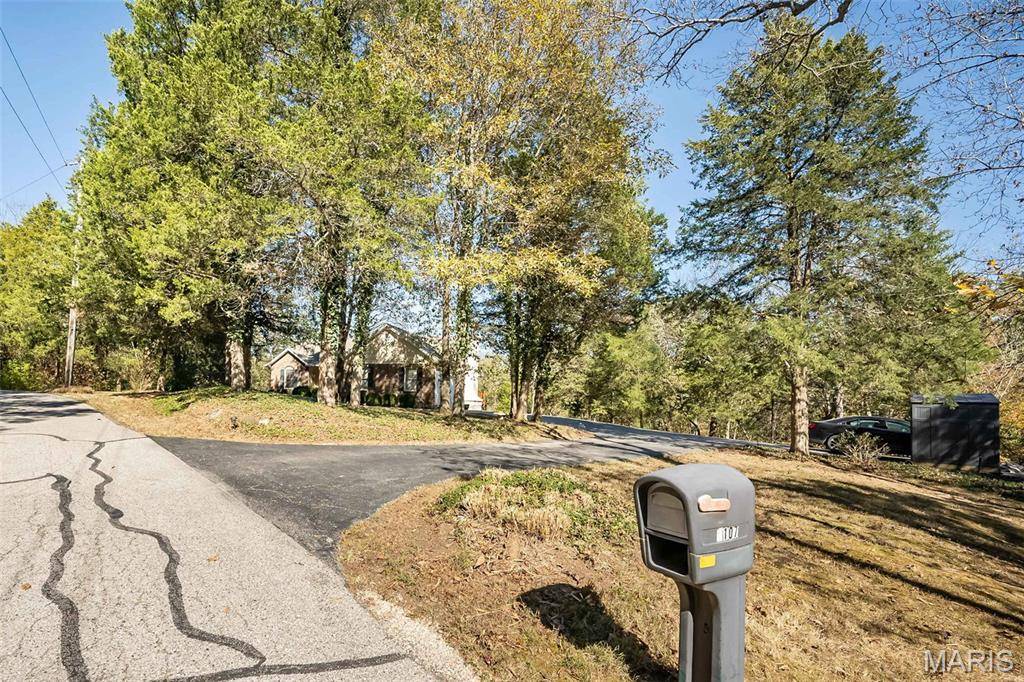 Pacific, MO 63069,2107 Sandy Creek RD