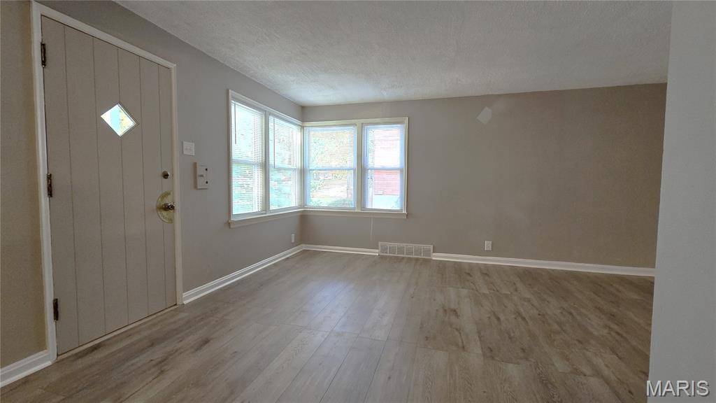 Hanley Hills, MO 63114,1968 Driftway DR