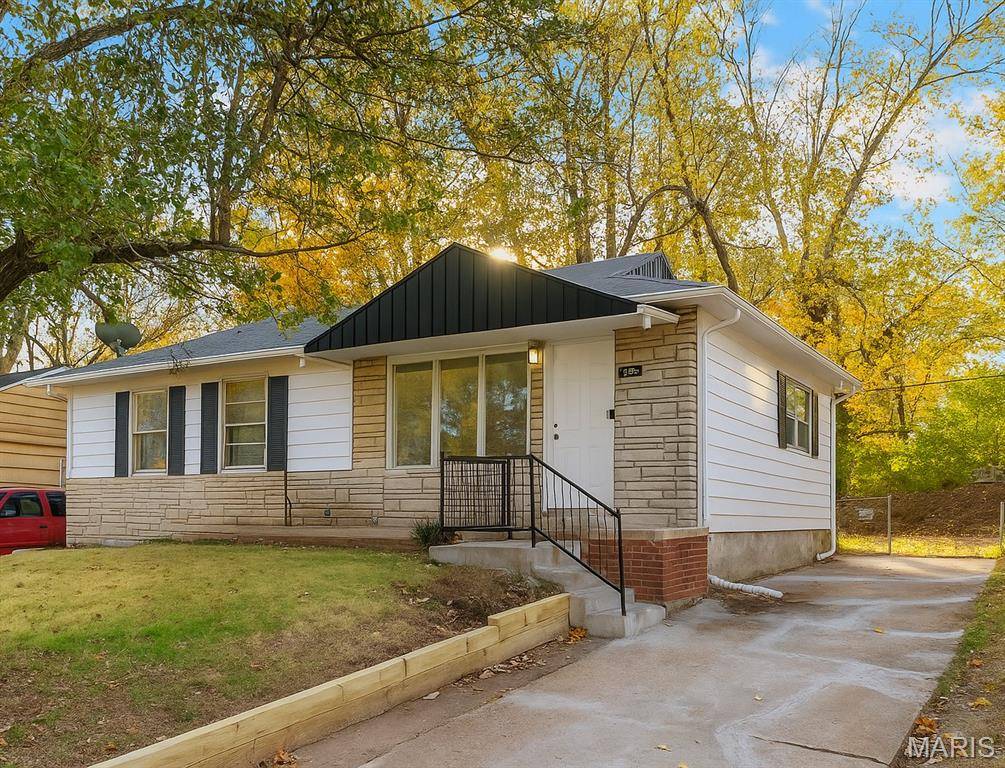 Riverview, MO 63136,9725 Medford DR