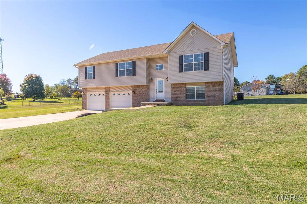 Poplar Bluff, MO 63901,210 Link DR