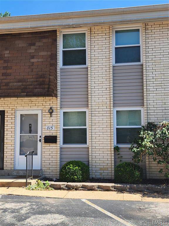 Ballwin, MO 63011,815 Portsdown Rd