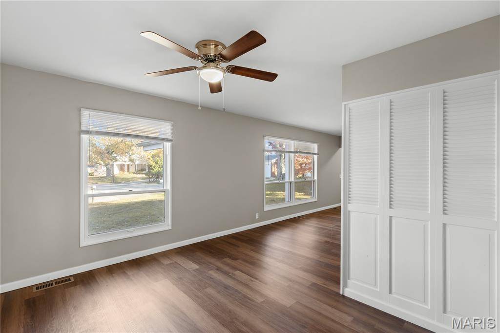 Florissant, MO 63033,7 Darwin CT