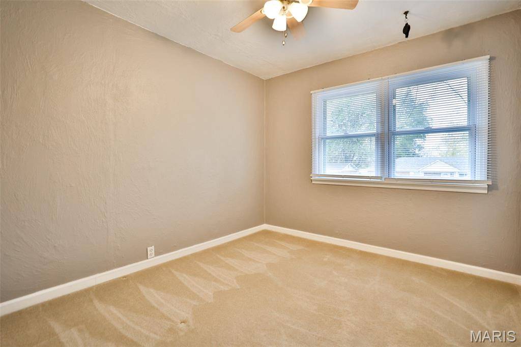 Dupo, IL 62239,1100 Nancy DR