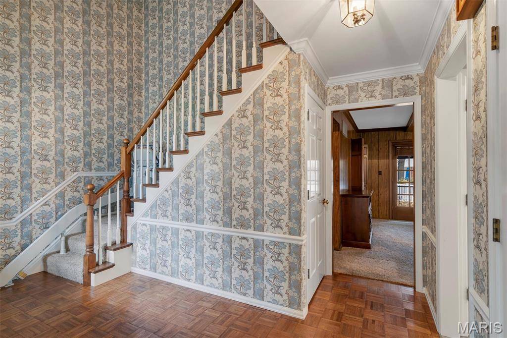 Des Peres, MO 63122,893 Twin Pine DR